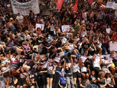 brasileiros-vao-as-ruas-para-denunciar-crise-de-violencia-contra-mulheres