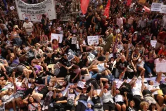 brasileiros-vao-as-ruas-para-denunciar-crise-de-violencia-contra-mulheres