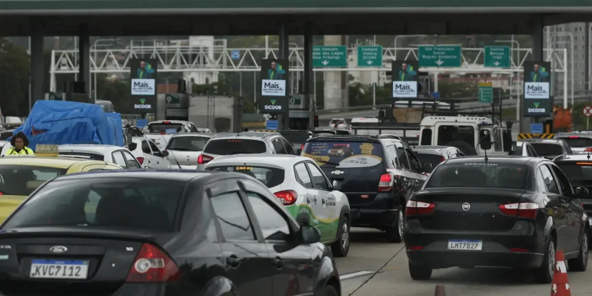 andarilho-invade-ponte-rio-niteroi-e-causa-confusao-no-transito