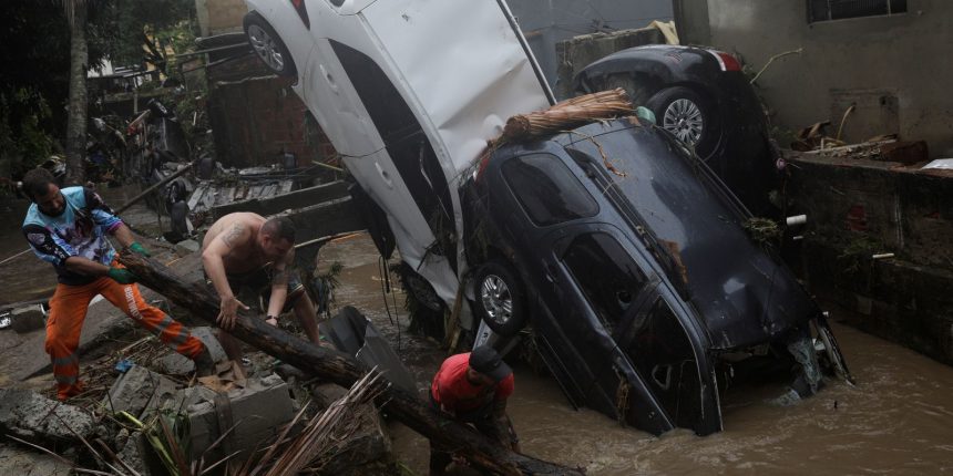 encontrado-corpo-de-idoso-desaparecido-em-enxurrada-em-petropolis