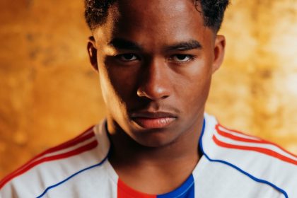 lyon-anuncia-contratacao-por-emprestimo-do-atacante-endrick